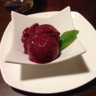Raspberry ice cream(Cha-An)