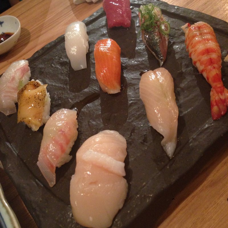 お任せ10貫(にぎりの一歩 )