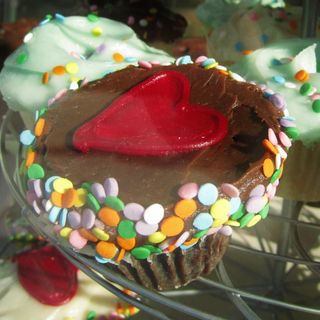 Heart cupcake(SUSIECAKES BAKERY)