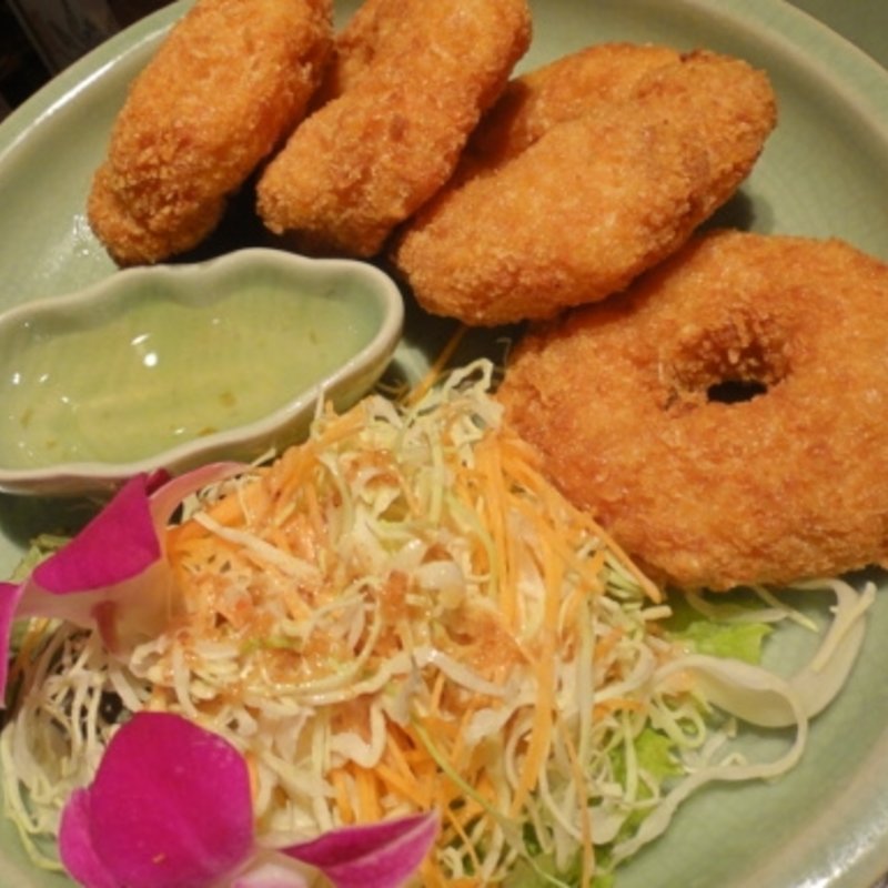 海老のすり身揚げ(トゥンテン 高田馬場店 )