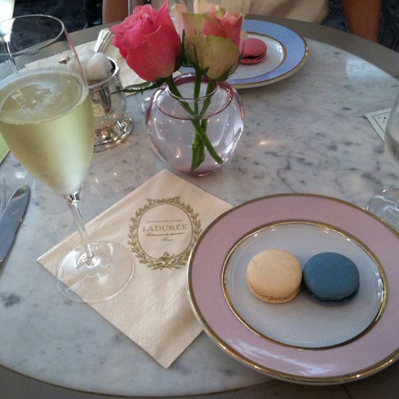 マカロン＆シャンパン(Ladurée　銀座店)