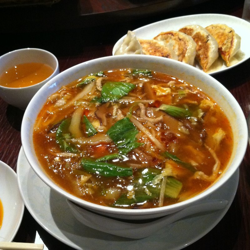 酸辣湯麺(サンコウエンチャイナ・カフェ アンド ダイニング （SANKOUEN CHINA CAFE & DINING）)