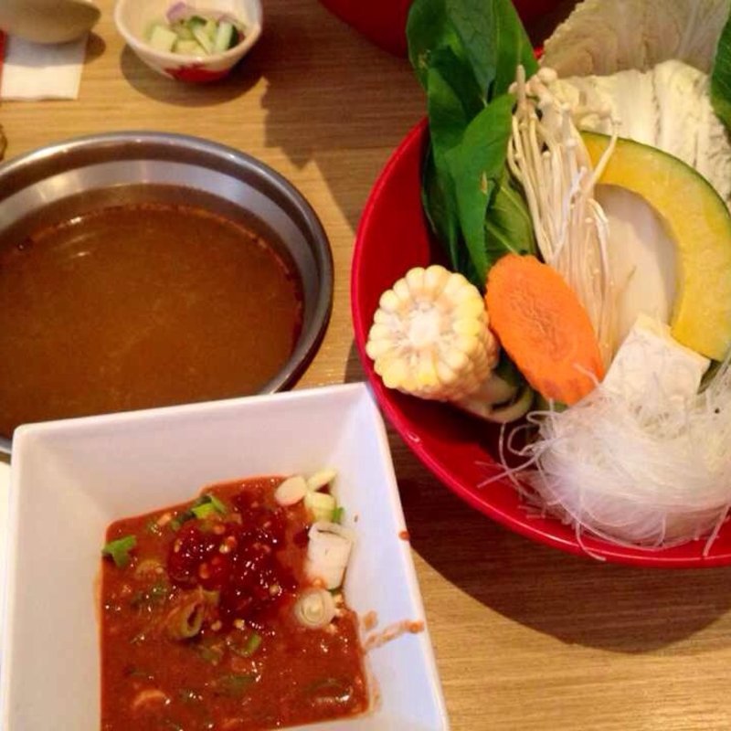 タイしゃぶ  ミックス(Suki thai shabu)