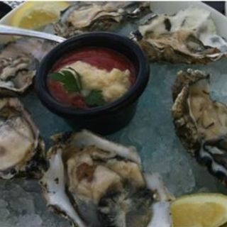 Oysters on the Half Shell 1/2 doz(Peohe's)