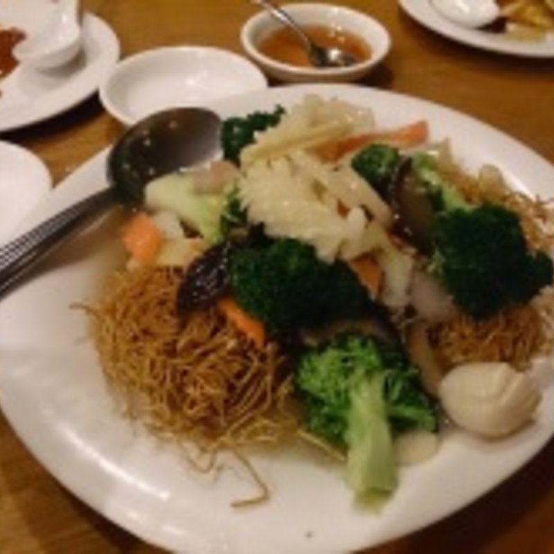 海鮮サラうどん(Little Village Noodle House)