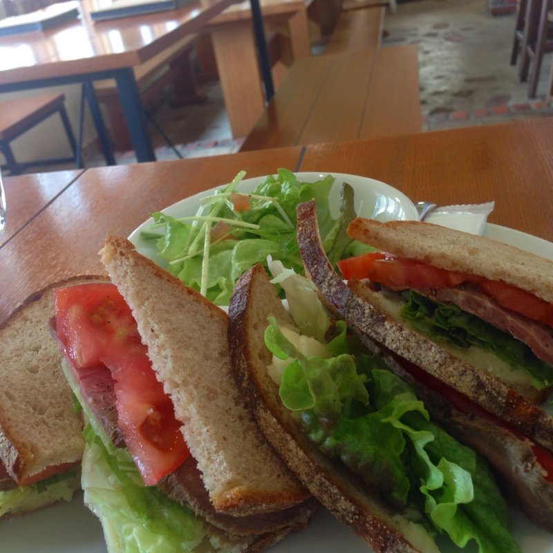 ローストビーフサンド(Gosh)