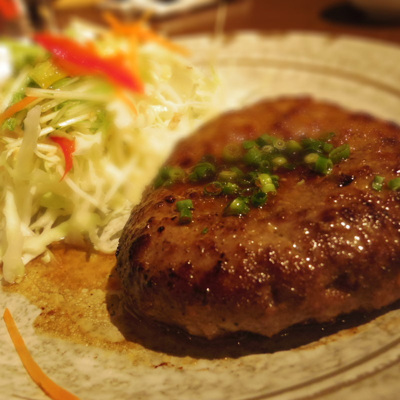 石垣牛ハンバーグ(炭火焼肉　やまもと)