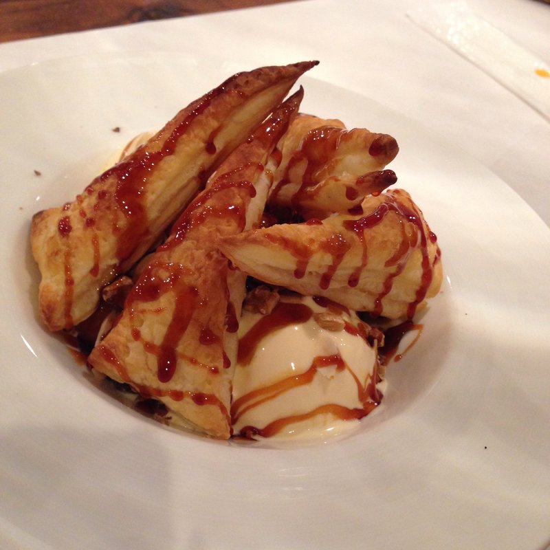 サクサクパイとりんごのコンポート(Cheese Cafe)