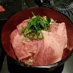 (八喜肉 響)