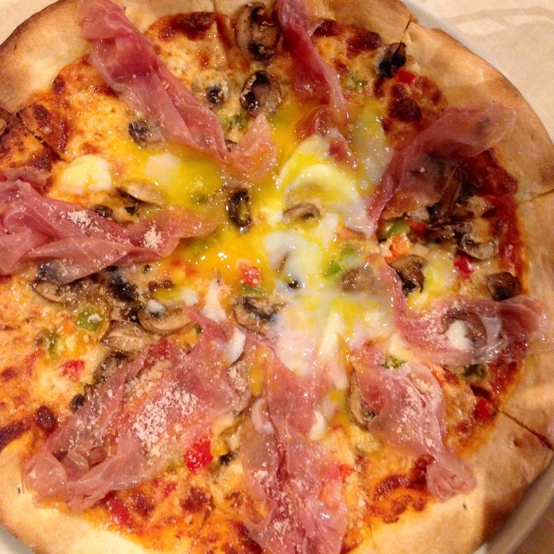 シェフの気まぐれピザ(Arancino Italian Restaurant)