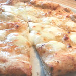 宮崎ダイワファーム 4種類のチーズ ピッツァ