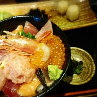 豪快海鮮丼(かいり 恵比寿店)
