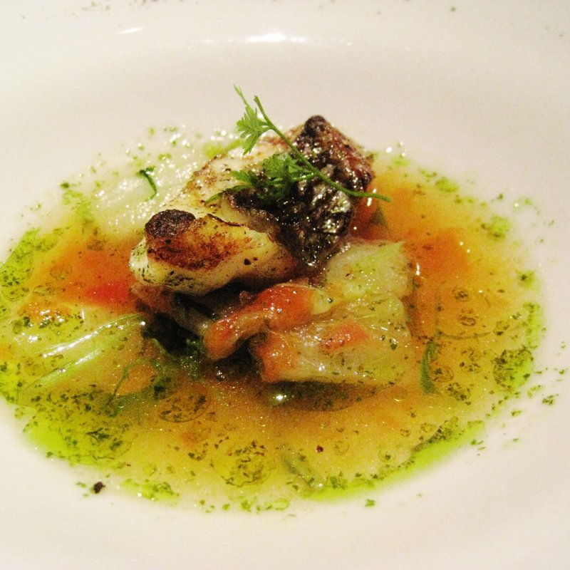 白身魚のソテー（ジェノペーゼソース）(レクラン ド デリス （L'ECRIN de Delice）)