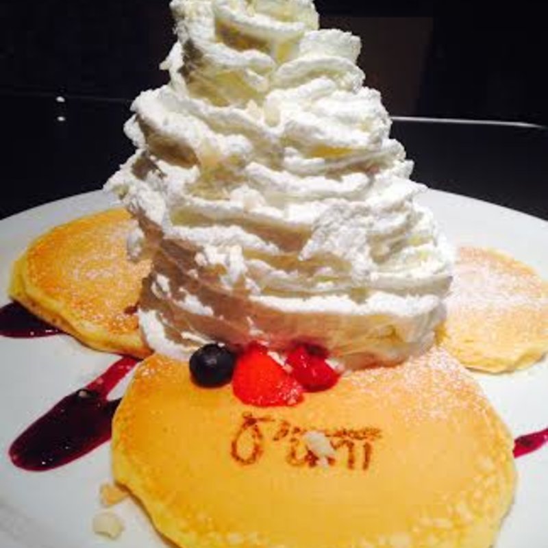 ミックスベリーパンケーキ(Puni)