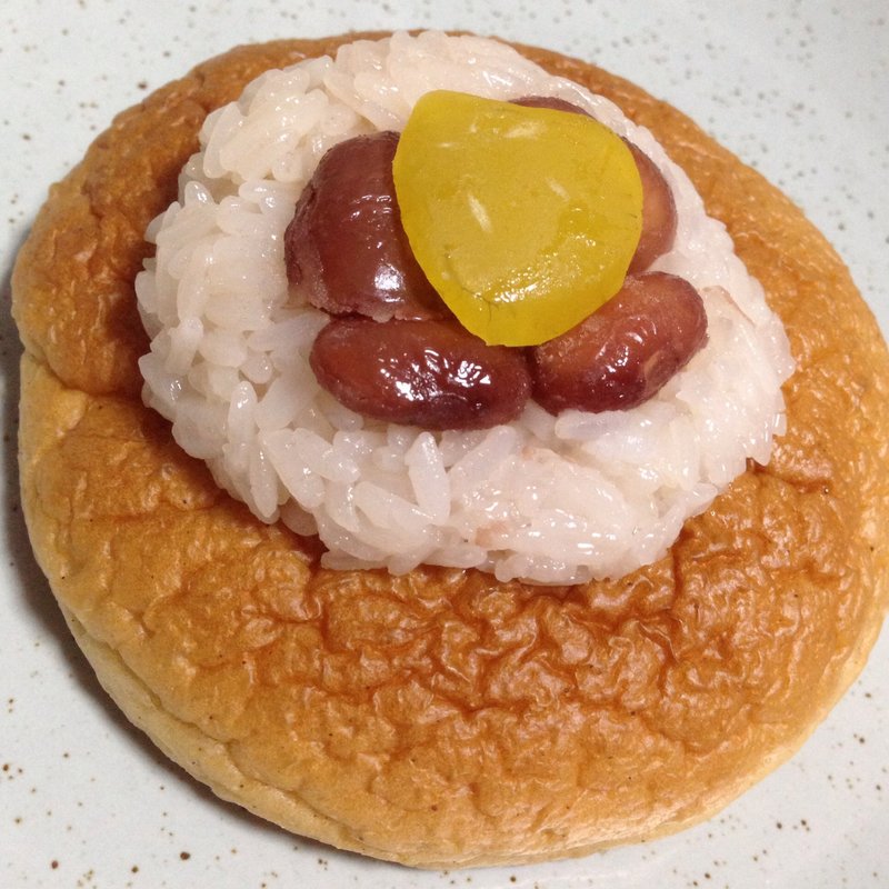 金時赤飯パン(ニューちどり)