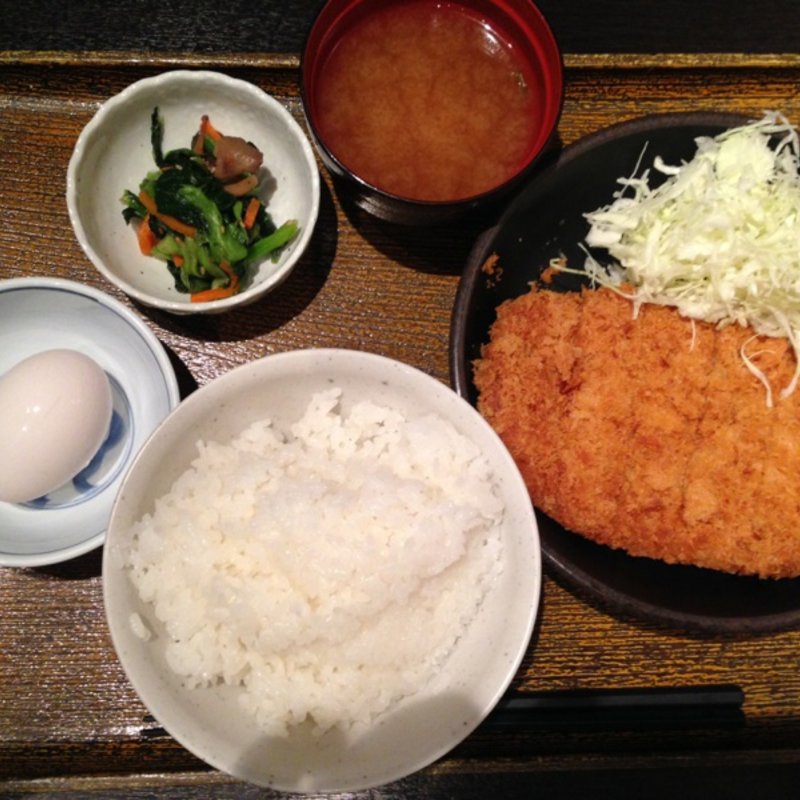 ジャンボチキンカツ定食(月の雫 新大阪店 )