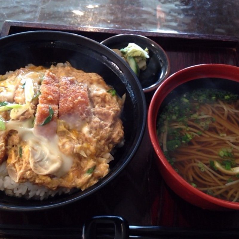 サービスランチカツ丼(蕎麦 木曽路)