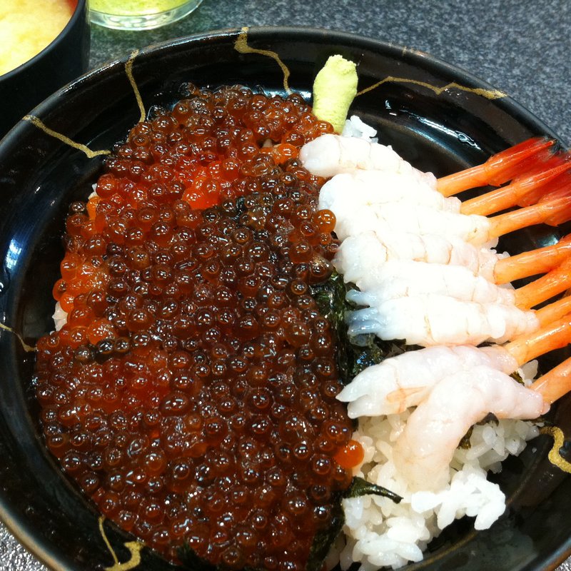 いくら甘えび丼(日本海さかな街)