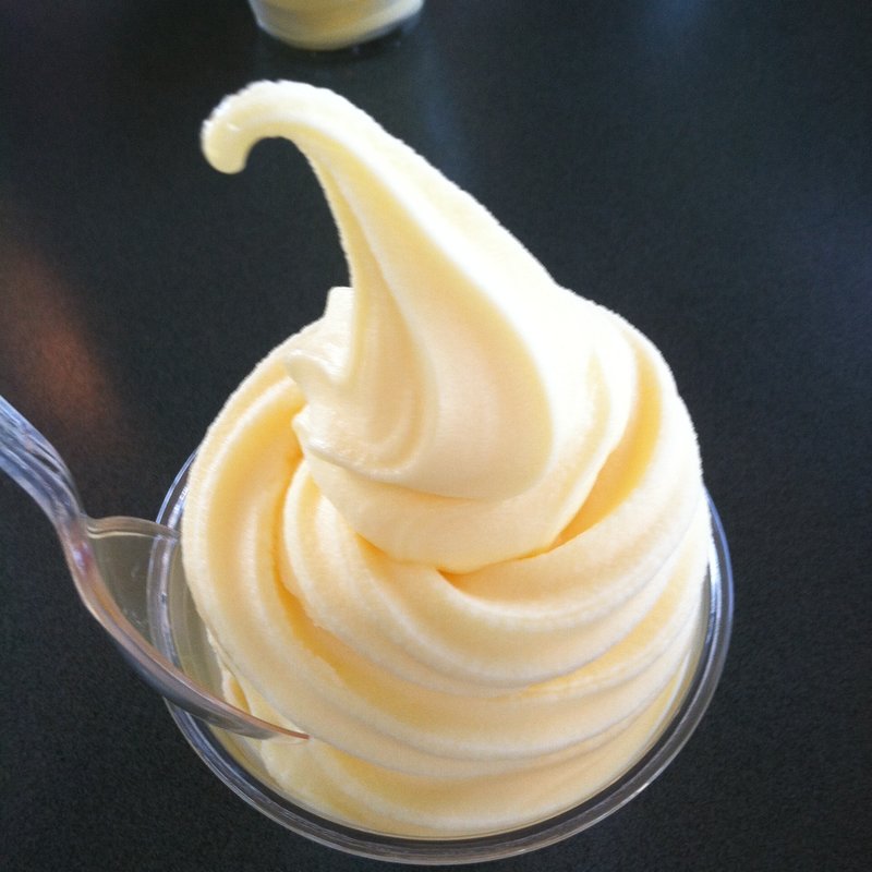 Pineapple Dole Whip.(King's Hawaiian Bakery )