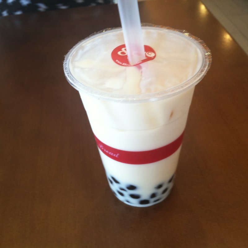 Green Milk Tea　With Boba (85°C Bakery Cafe )