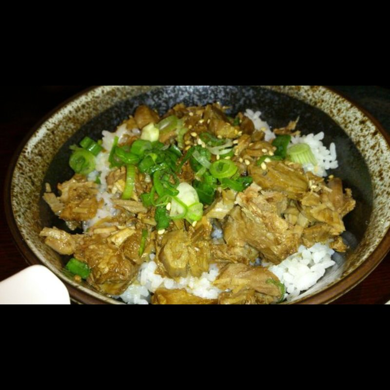 チャーシュー丼(Waraku Ramen Izakaya)