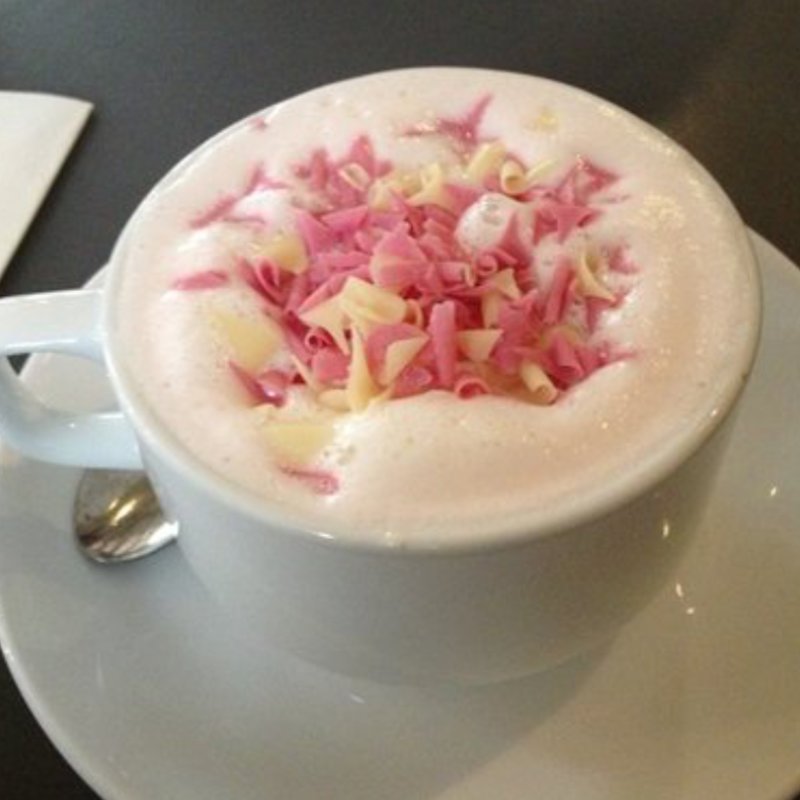 Pink Hot Chocolate(Extraordinary Desserts)