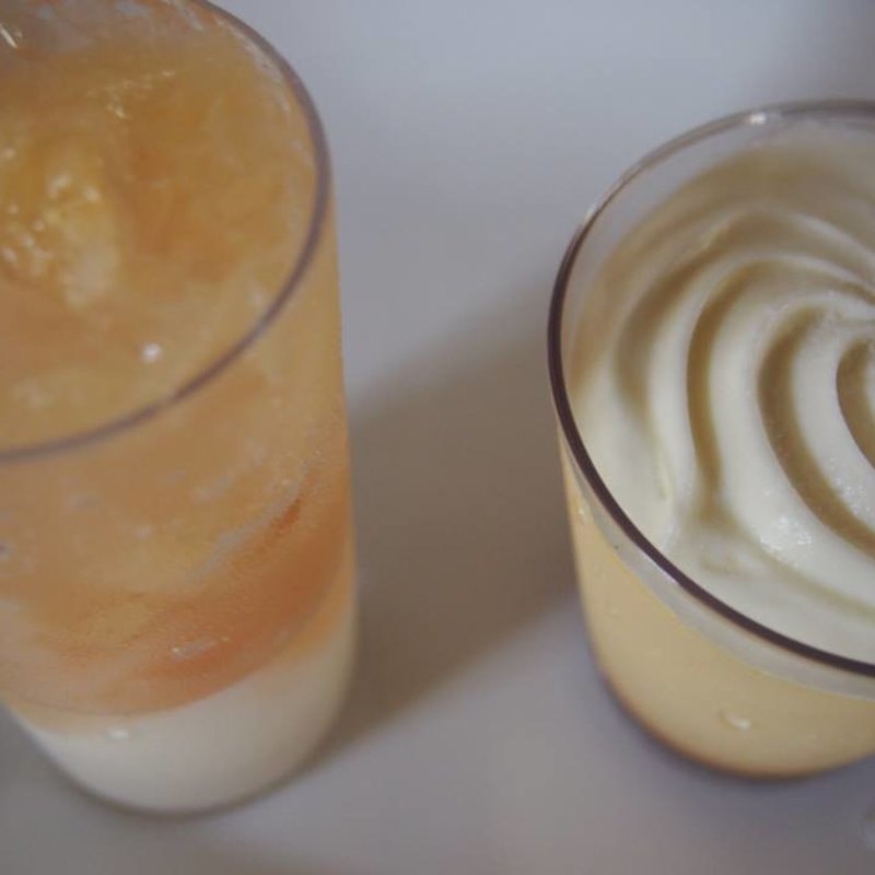 もものムースとプリン(  パティスリーモリヤ)