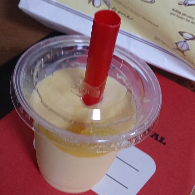 飲むマンゴープリン(パティシェ・ル・ショージ)