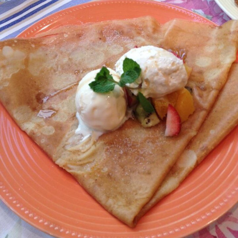 シュクレロワイヤル(クレープリー・スタンド・シャンデレール)