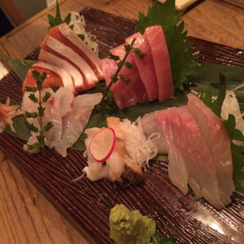 お刺身の盛り合わせ(それがし)