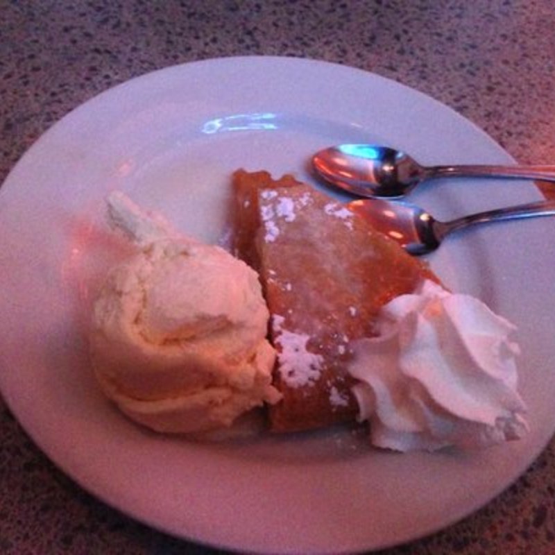 Apple pie with ice cream(THE DINER)