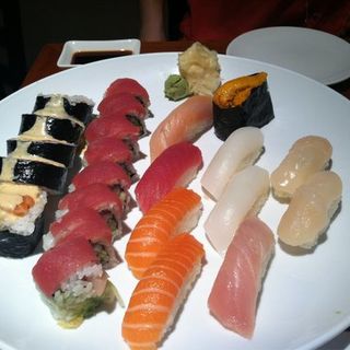 Spicy salmon rolls, tuna and yellowtail roll, uni, squid, scallop, yellowtail, salmon, tuna, and white tuna(YAMA JAPANESE RESTAURANT')