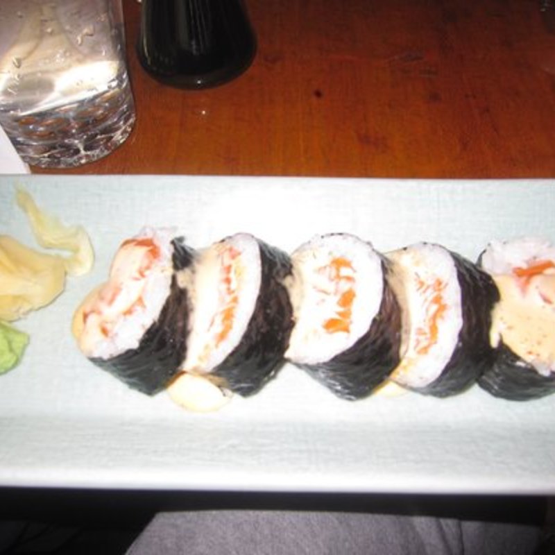 salmon roll with spicy mayo(YAMA JAPANESE RESTAURANT')