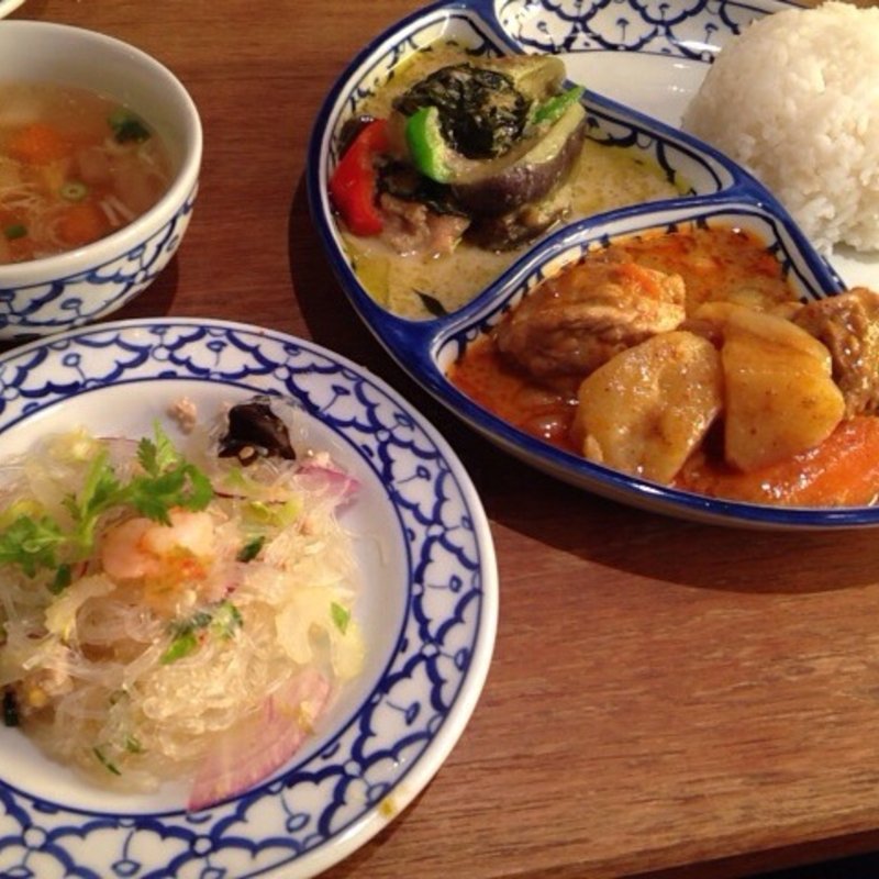 ハーフ＆ハーフ(タイカフェ ピーマイ 学芸大学店)