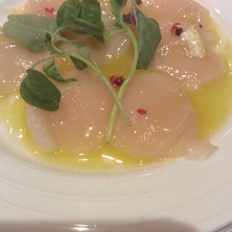 ホタテのカルパッチョ(勝どきワイン食堂ミキ )