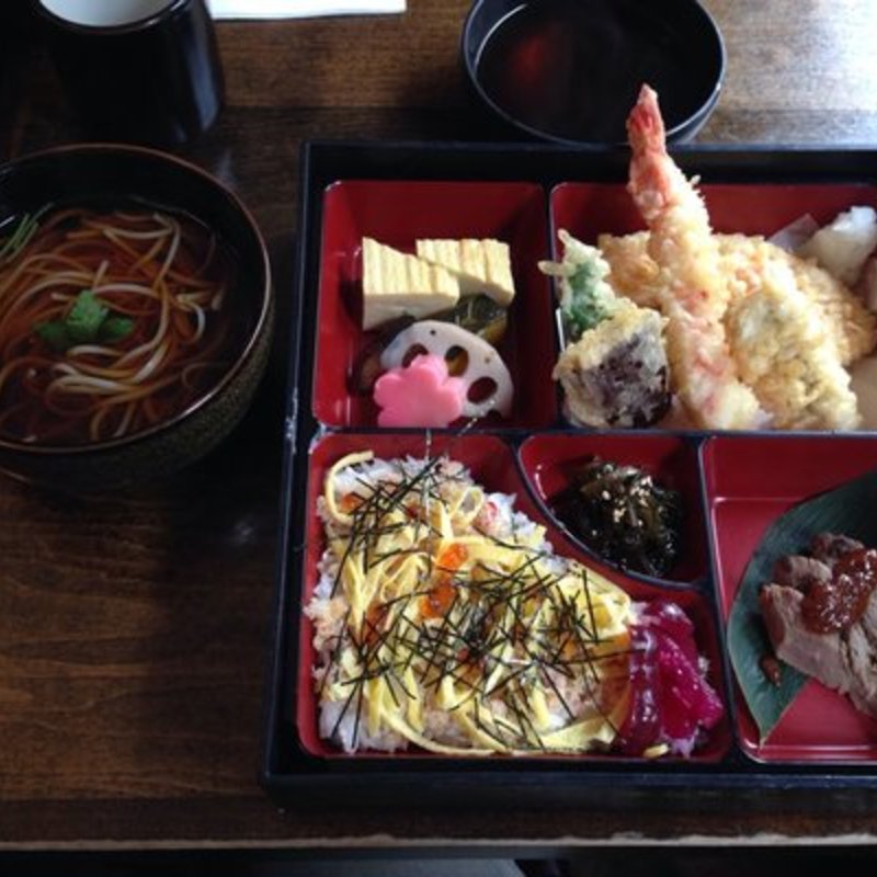 Crab meat lunch set with half an order of soba(SobaKoh)