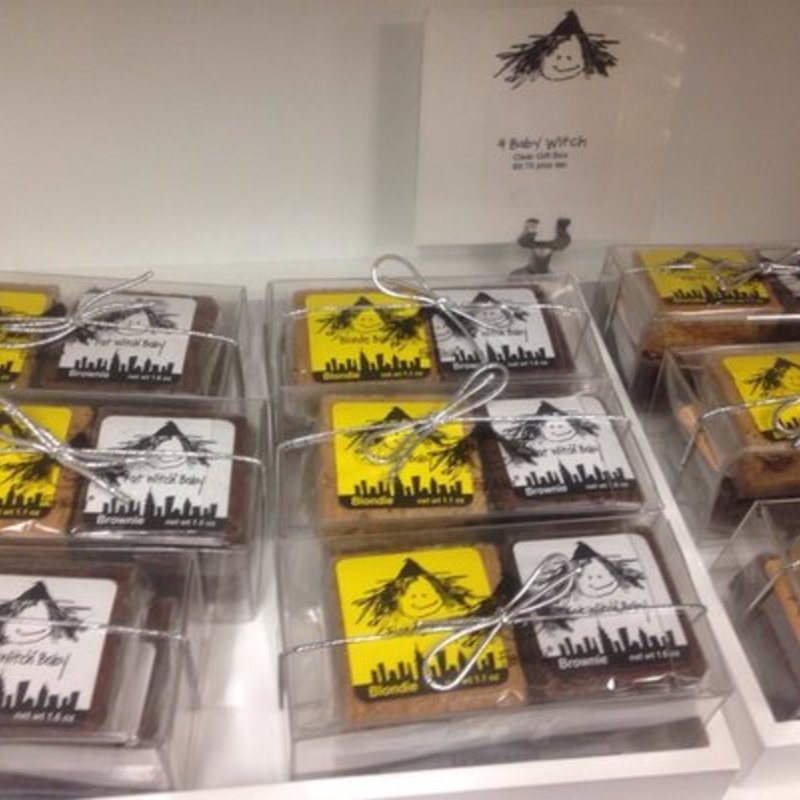 gift-wrapping(FAT WITCH BAKERY)