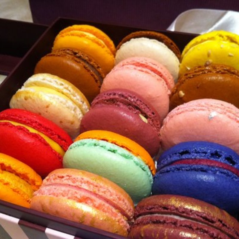 Box of Macarons(LA MAISON DU MACARON)