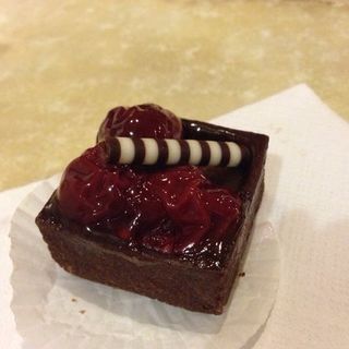 Chocolate mini tart(LA MAISON DU MACARON)