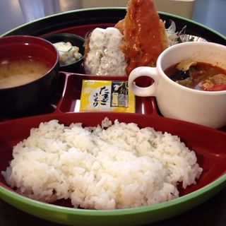 日替わりランチ(Restaurant ドンキホー亭(ハンバーグ&洋食))