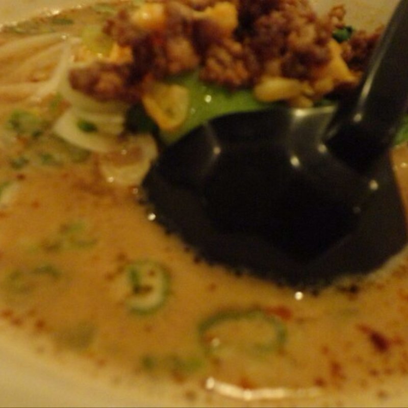 坦々麺(Saburi Restaurant)