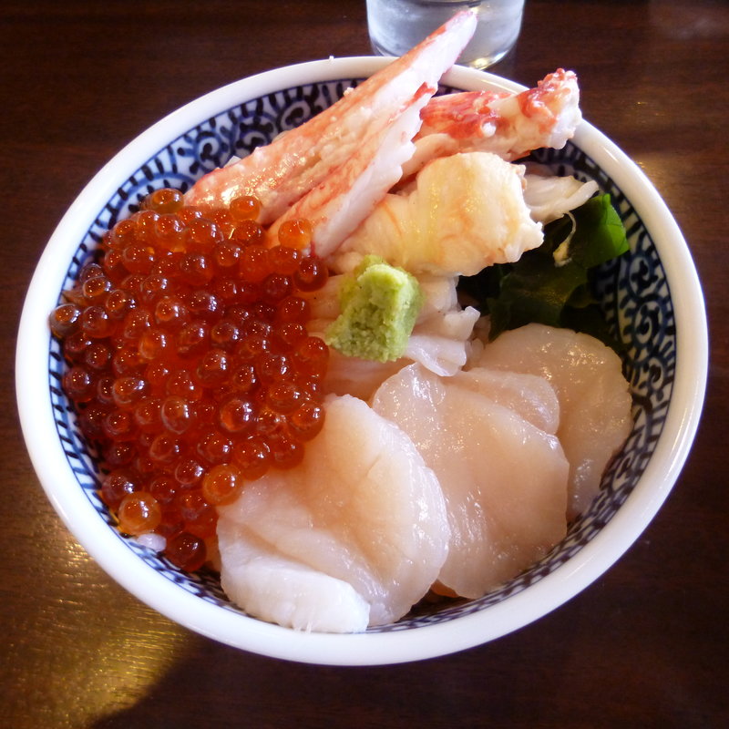 海鮮丼(物販店澤崎水産2号店)