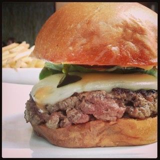 Cali Burger(UMAMI BURGER)