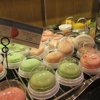 Macarons(Paris Baguette)