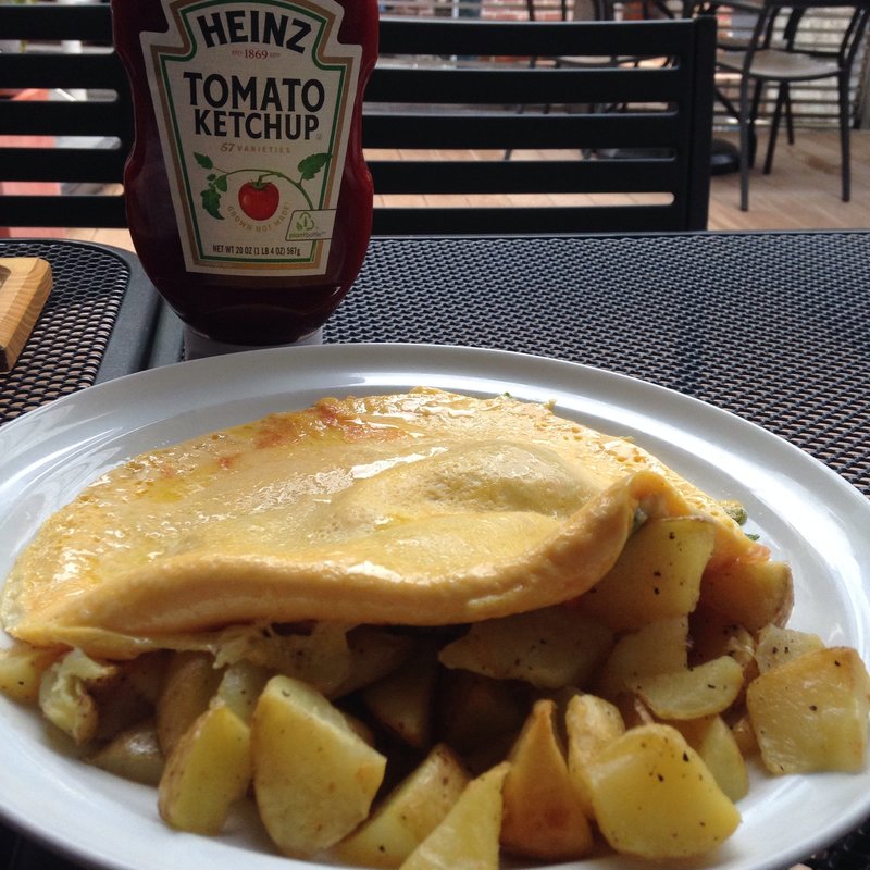 ポテト、ベーコンとチーズ(Eggs 'n Things 原宿店)