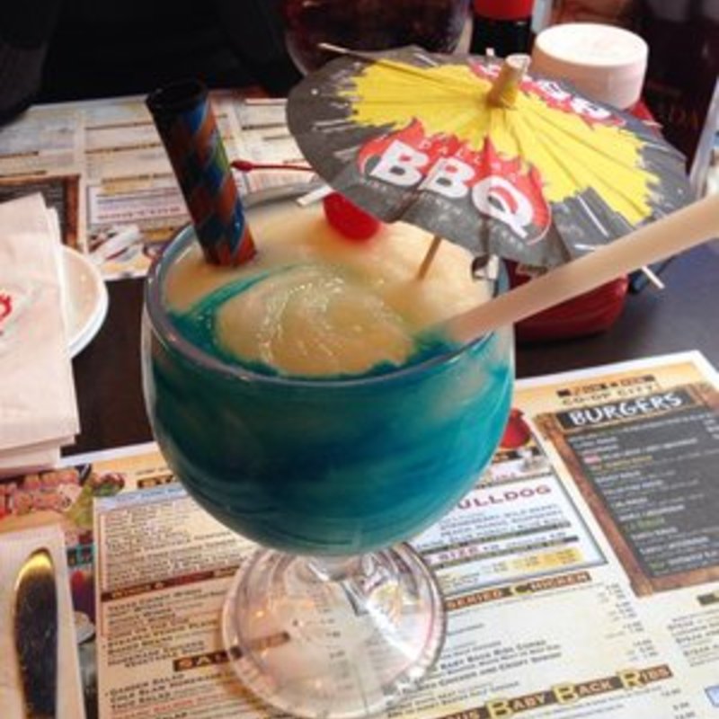 Texas size Blue Hawaii(DALLAS BBQ)