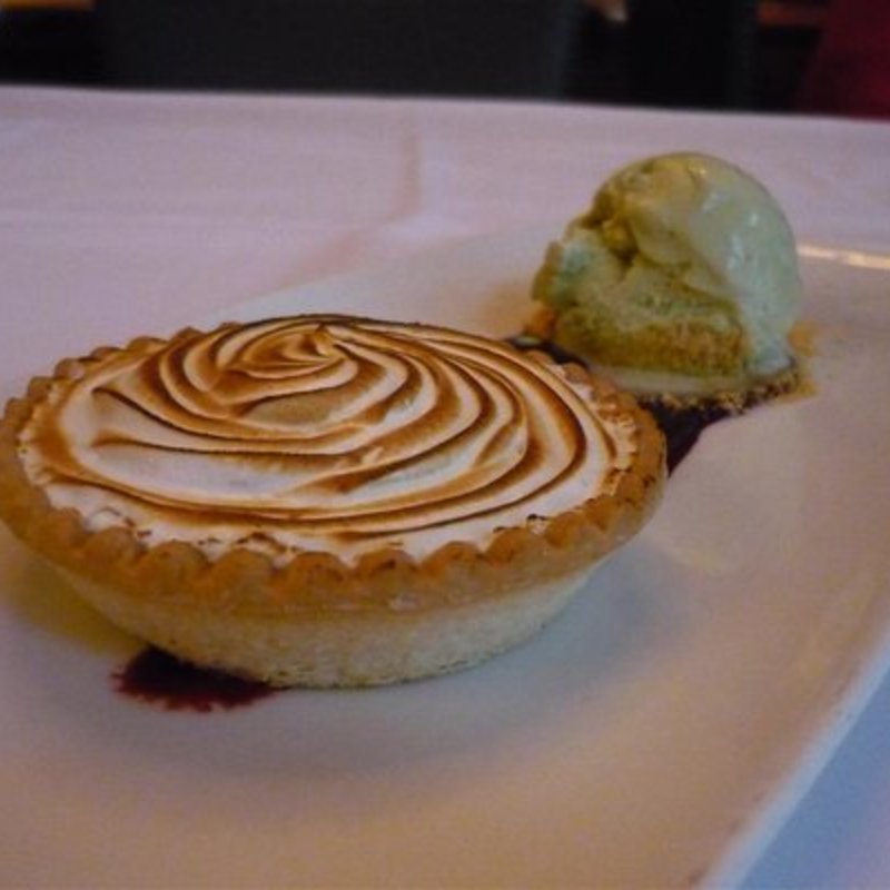 Lemon Meringue Tart(Blue Water Grill)