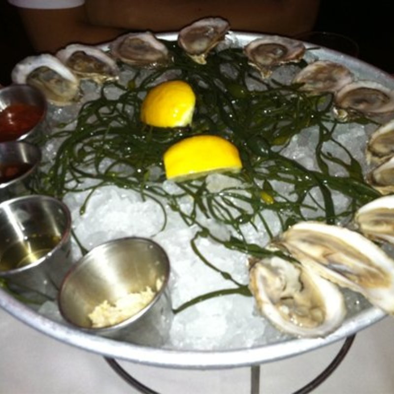 Manatuck oysters(Blue Water Grill)