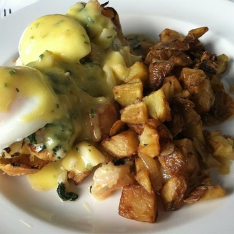 Maine lobster popover(Blue Water Grill)