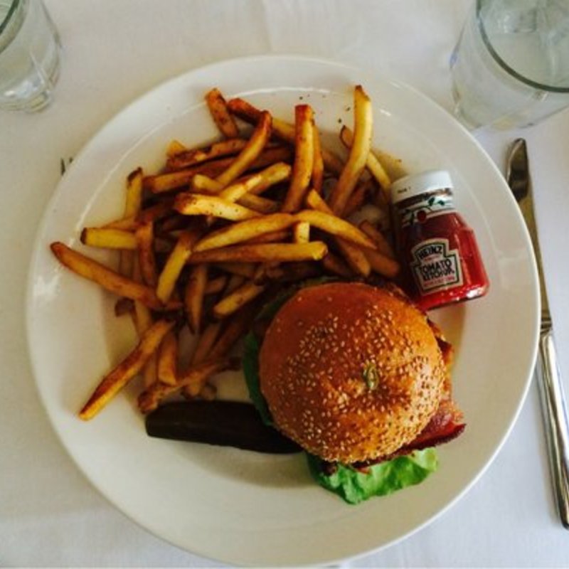 Crab cake BLT(Blue Water Grill)